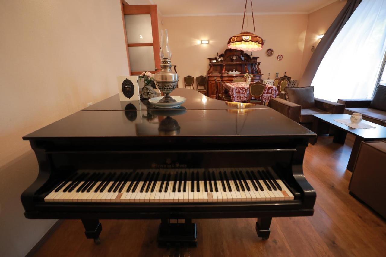Apartment At 12 Baratashvili Street Tbilisi ภายนอก รูปภาพ