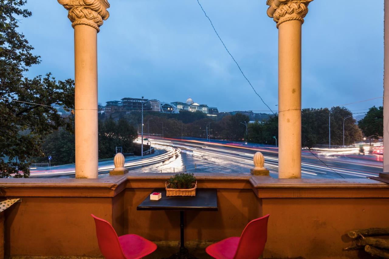Apartment At 12 Baratashvili Street Tbilisi ภายนอก รูปภาพ
