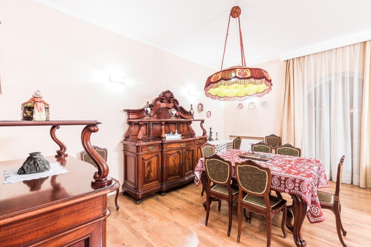 Apartment At 12 Baratashvili Street Tbilisi ภายนอก รูปภาพ
