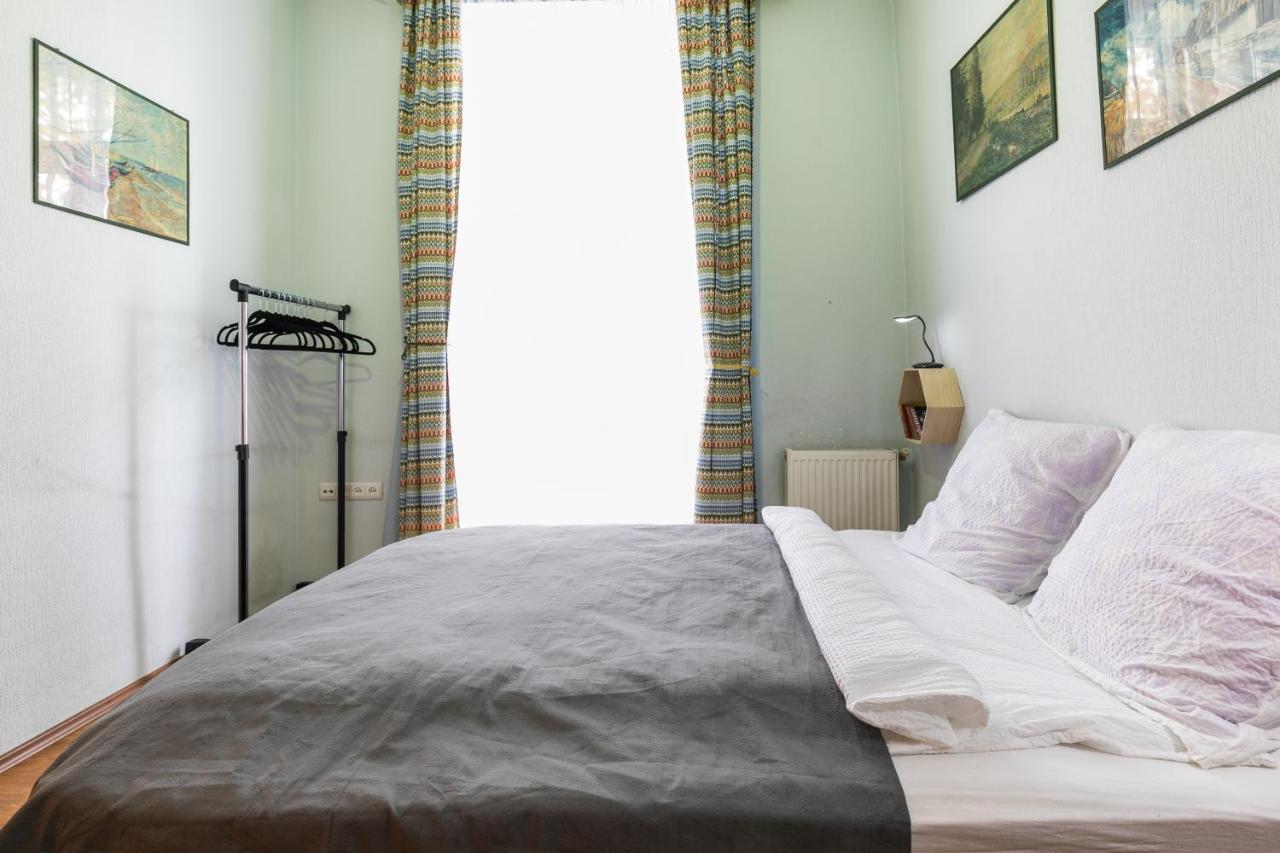Apartment At 12 Baratashvili Street Tbilisi ภายนอก รูปภาพ