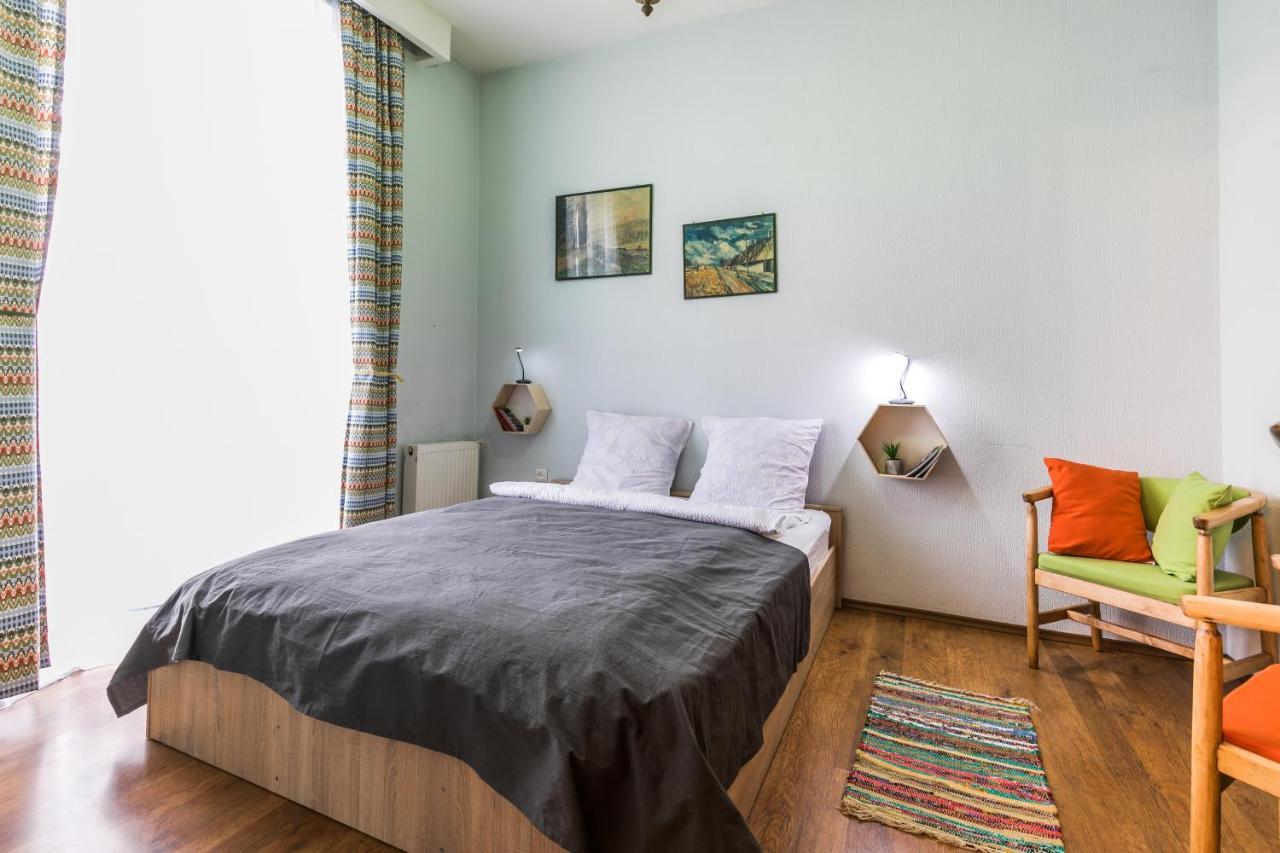Apartment At 12 Baratashvili Street Tbilisi ภายนอก รูปภาพ