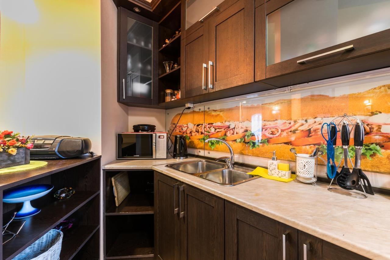 Apartment At 12 Baratashvili Street Tbilisi ภายนอก รูปภาพ