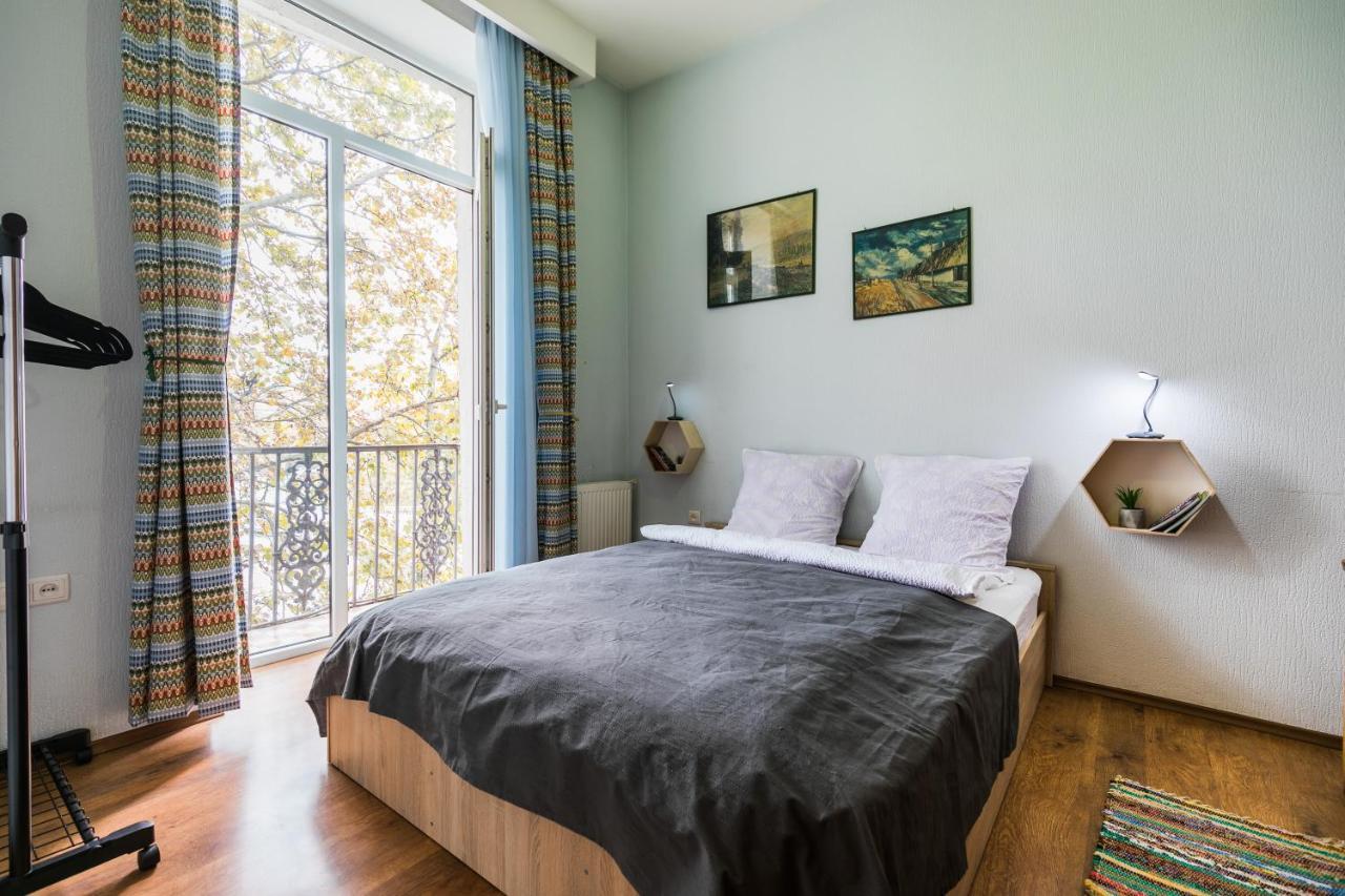 Apartment At 12 Baratashvili Street Tbilisi ภายนอก รูปภาพ